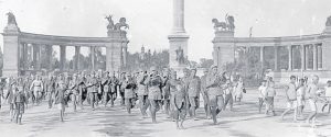 Românii pun opinca pe Parlamentul de la Budapesta - 4 august 1919